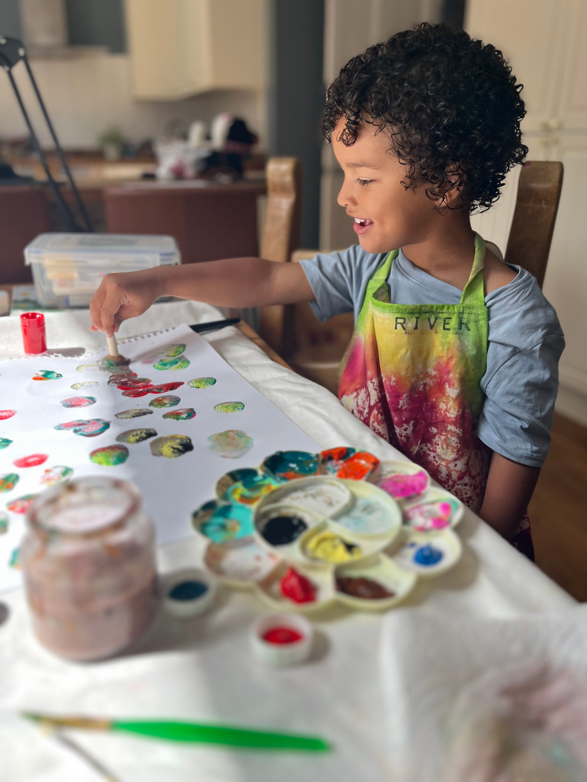 Toddler Makes - Art Club | Fridays | 11am |Friday 11th